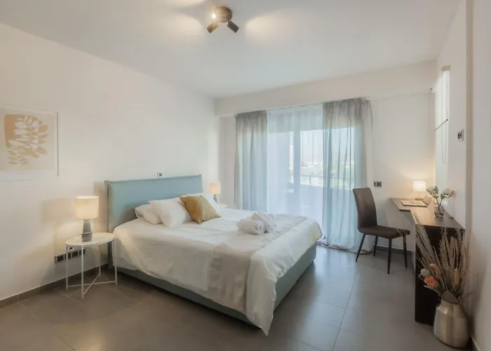 Nafplian Project * Náuplia